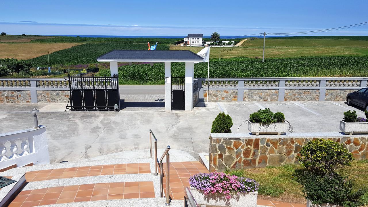 Hotel El Panorama Tapia De Casariego Eksteriør billede
