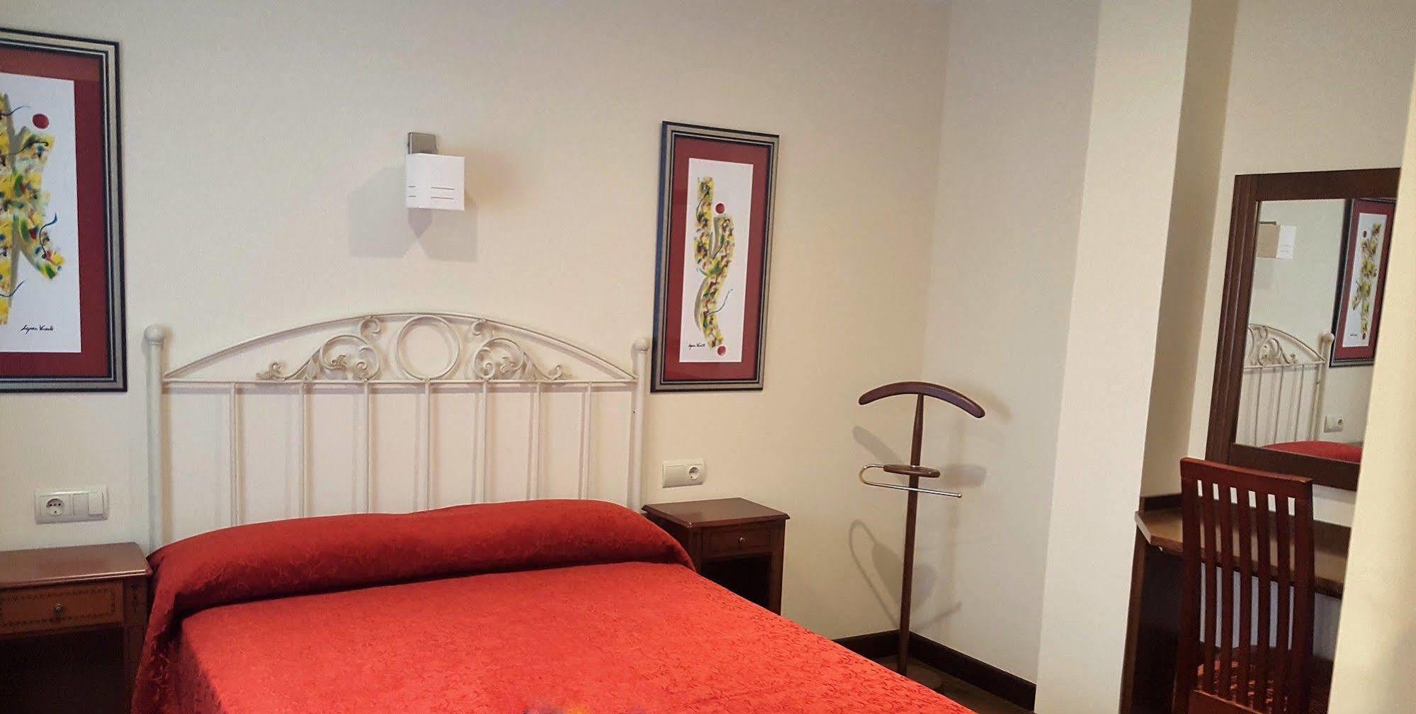 Hotel El Panorama Tapia De Casariego Eksteriør billede