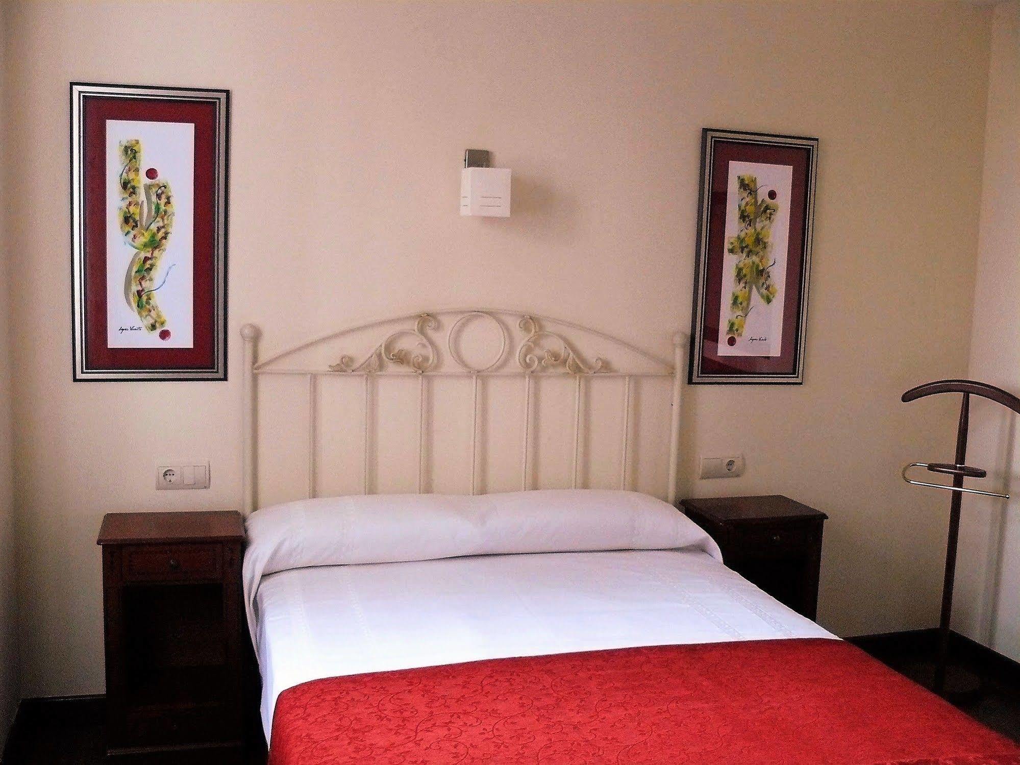 Hotel El Panorama Tapia De Casariego Eksteriør billede